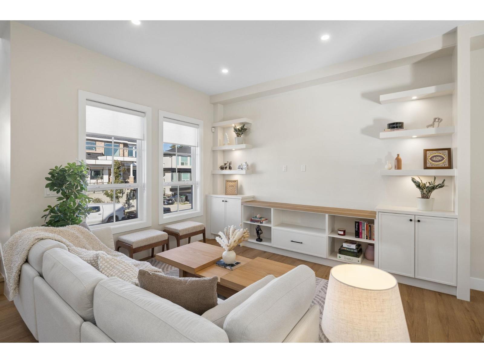 Photo of 101 16042 9A AVENUE 14