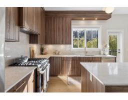 101 16042 9a Avenue, Surrey, BC V4A9A7 Photo 7