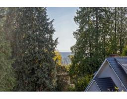 101 16042 9a Avenue, Surrey, BC V4A9A7 Photo 33