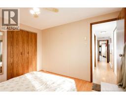72 Violet Street, photo 18