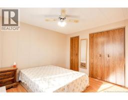 72 Violet Street, photo 17