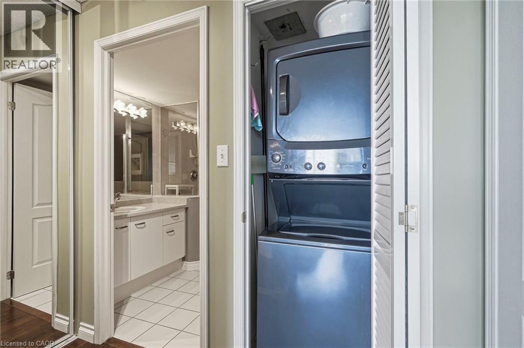Photo 24 of 34