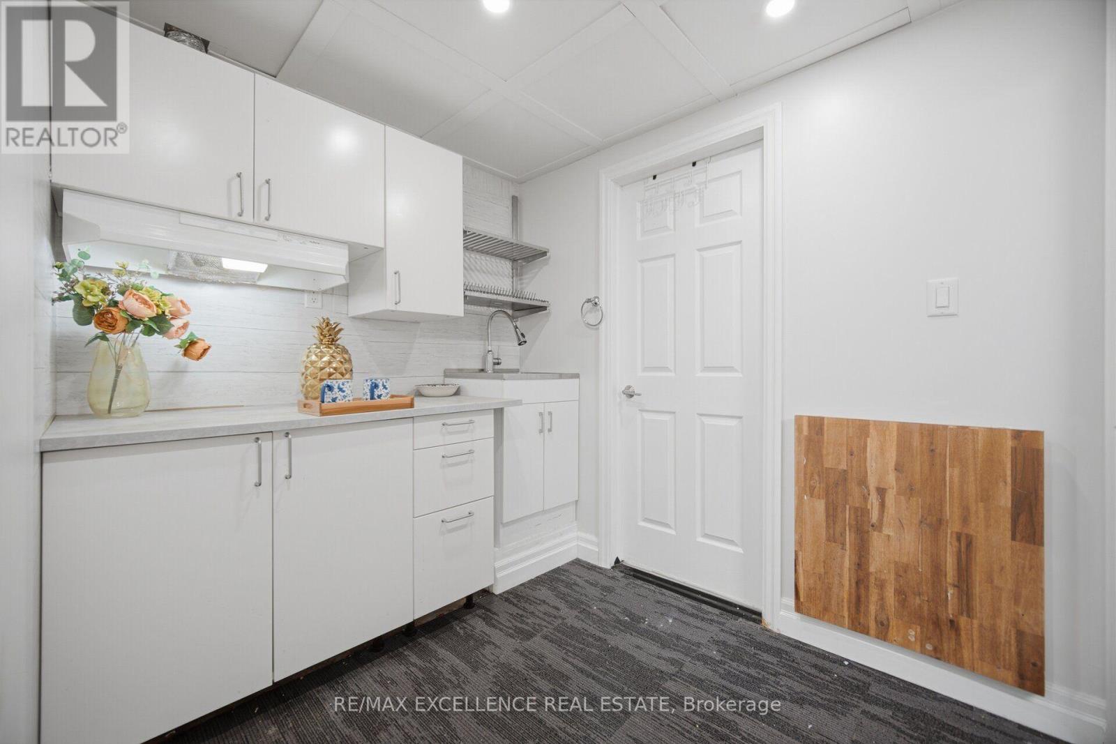 86 Dooley Drive, Kitchener, ON photo 37