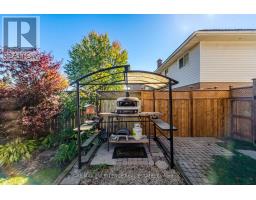 86 Dooley Drive, Kitchener, ON N2A1L4 Photo 43