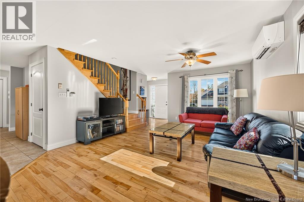63 Richard Street photo 4
