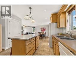 63 Richard Street, photo 17