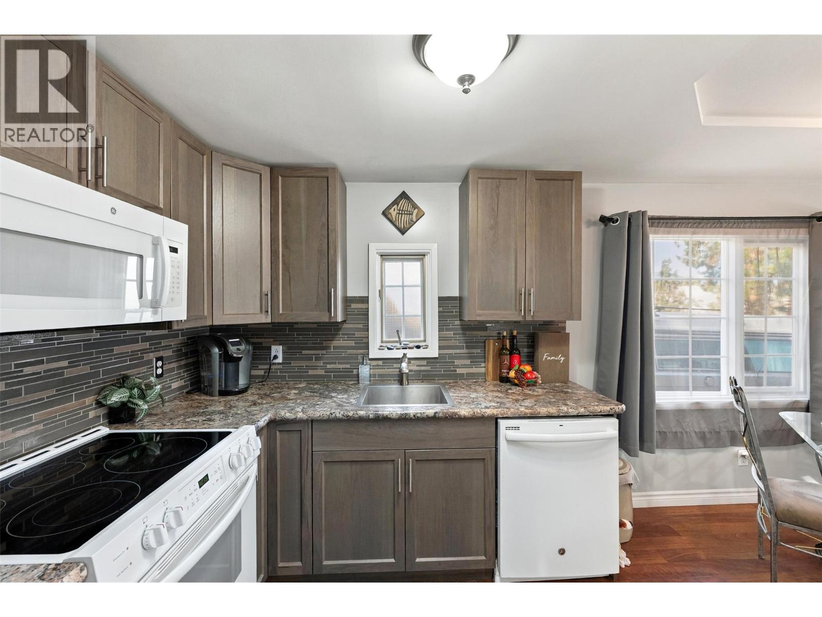 #4 11619 Walters Road - 12