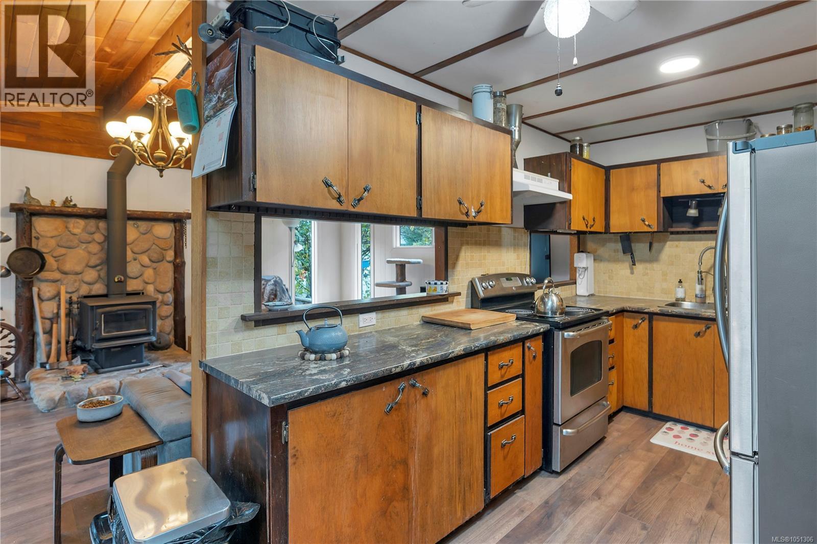 4485 Colwin Rd, Campbell River - Image 1