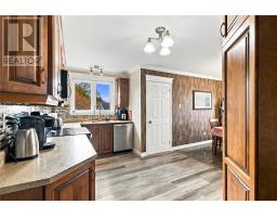 28 Courtney Street thumbnail 11