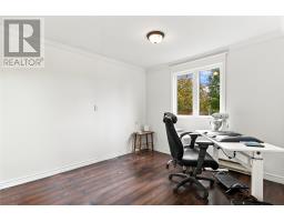 28 Courtney Street thumbnail 14