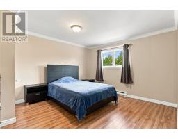 28 Courtney Street thumbnail 18