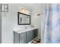 28 Courtney Street thumbnail 23