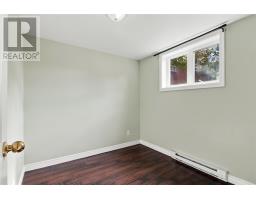 28 Courtney Street thumbnail 26
