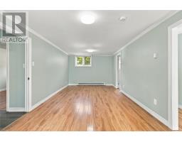 28 Courtney Street thumbnail 27