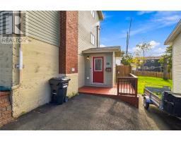 28 Courtney Street thumbnail 38
