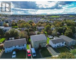 28 Courtney Street thumbnail 45