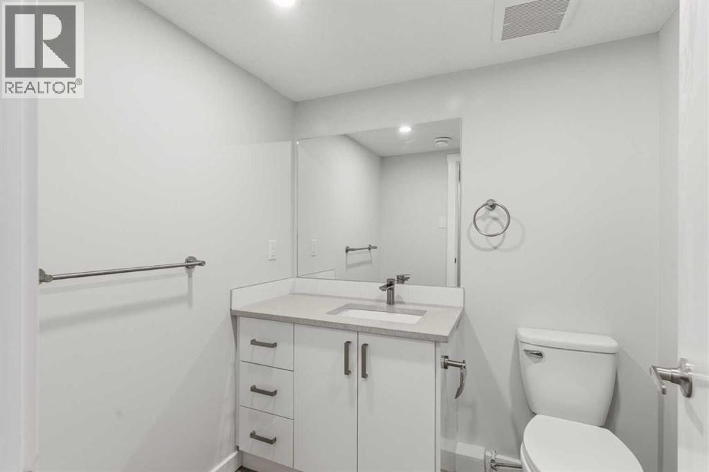 30 / 32 Dalton Bay NW photo 37