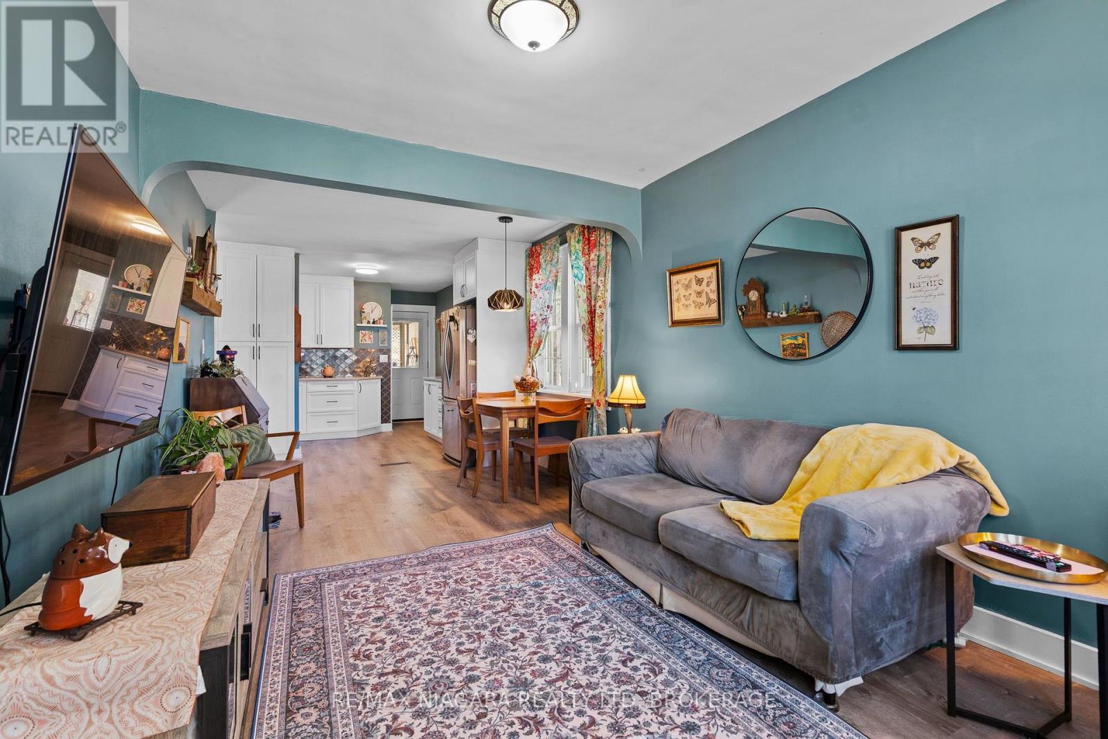 128 ADELAIDE STREET - 5