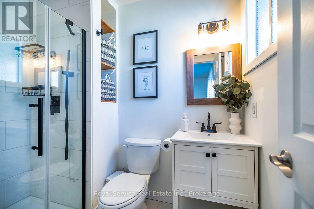 102 Foxhunt Trail, Clarington, ON photo 19