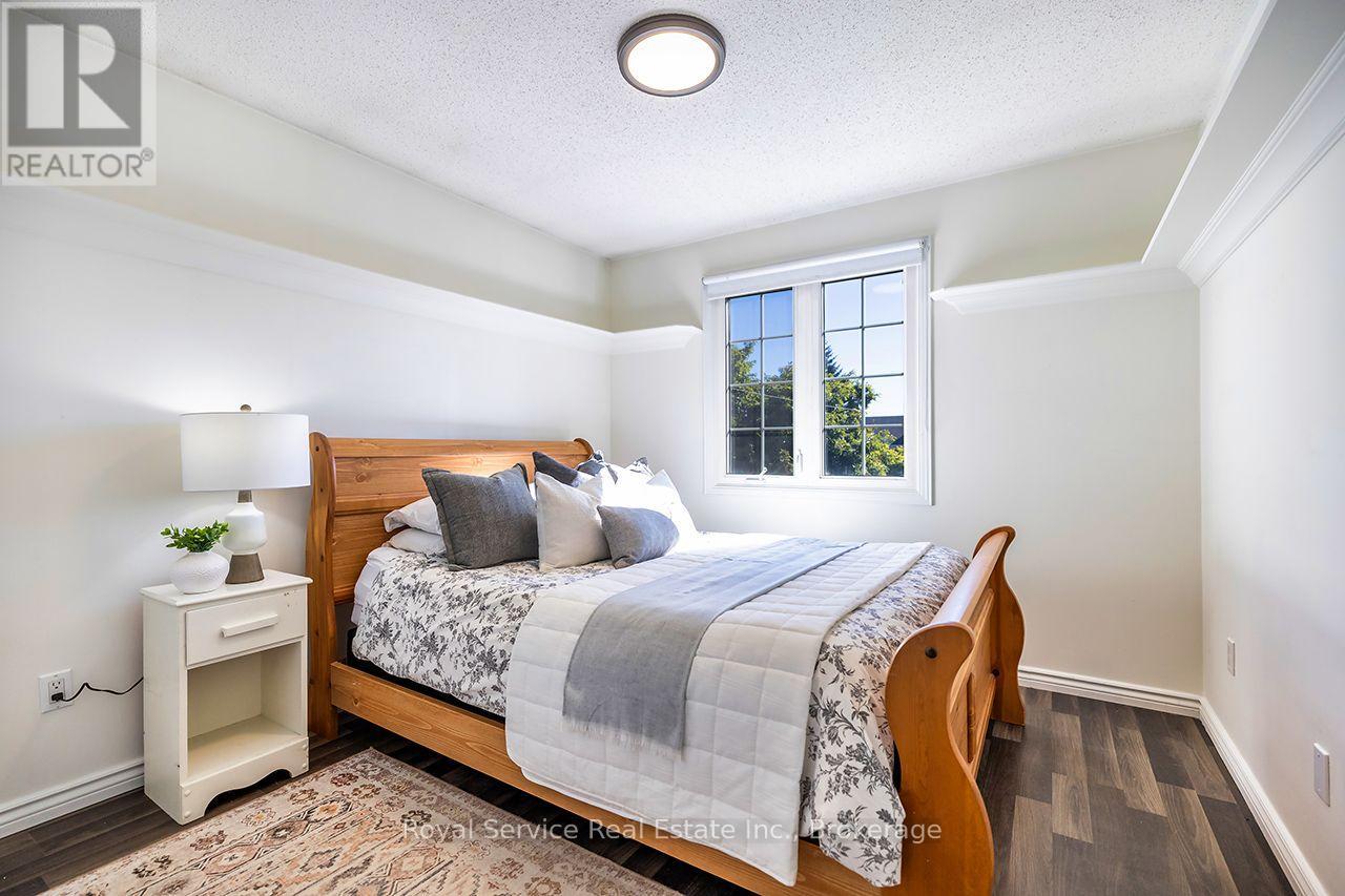 102 Foxhunt Trail, Clarington, ON photo 20