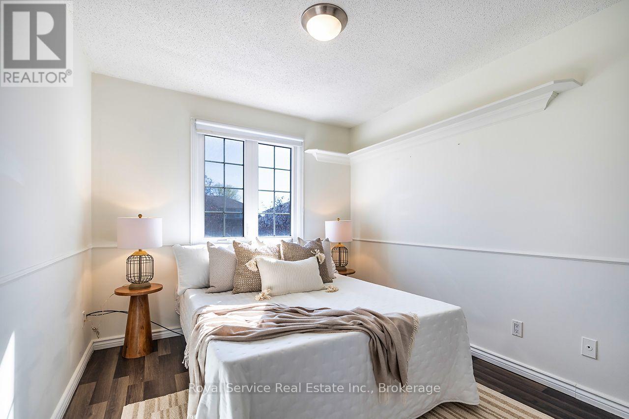 102 Foxhunt Trail, Clarington, ON photo 21