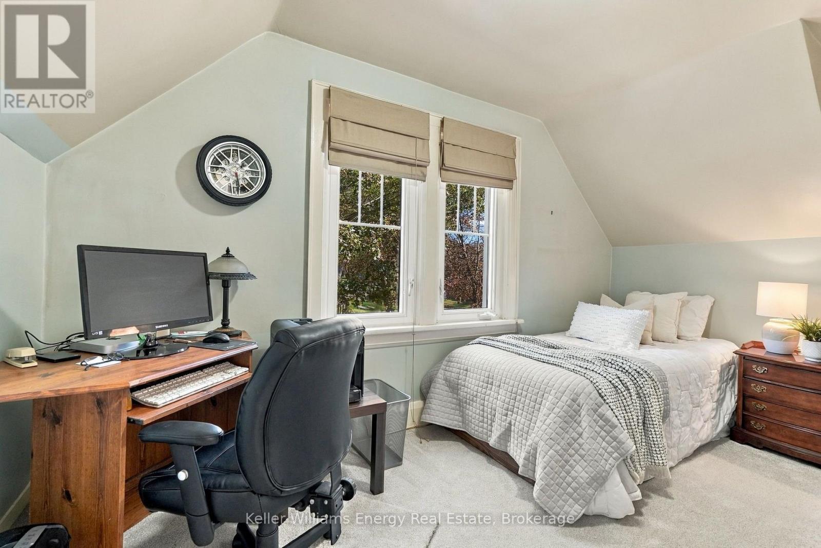256 GROOMS AVENUE - 22