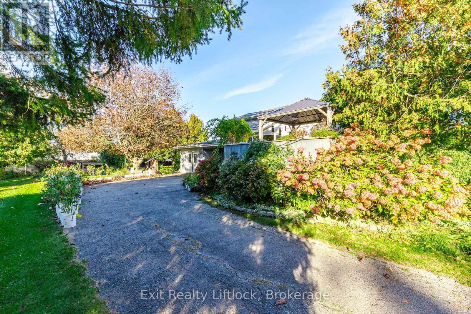 651 & 653 Cottesmore Avenue, Cobourg, ON photo 12
