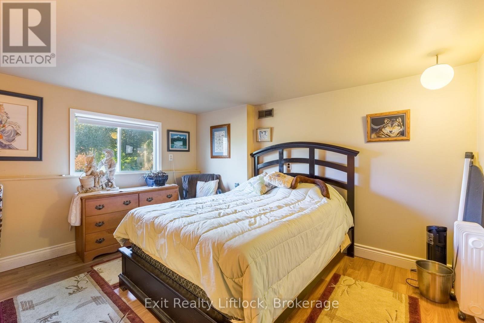651 & 653 Cottesmore Avenue, Cobourg, ON photo 29