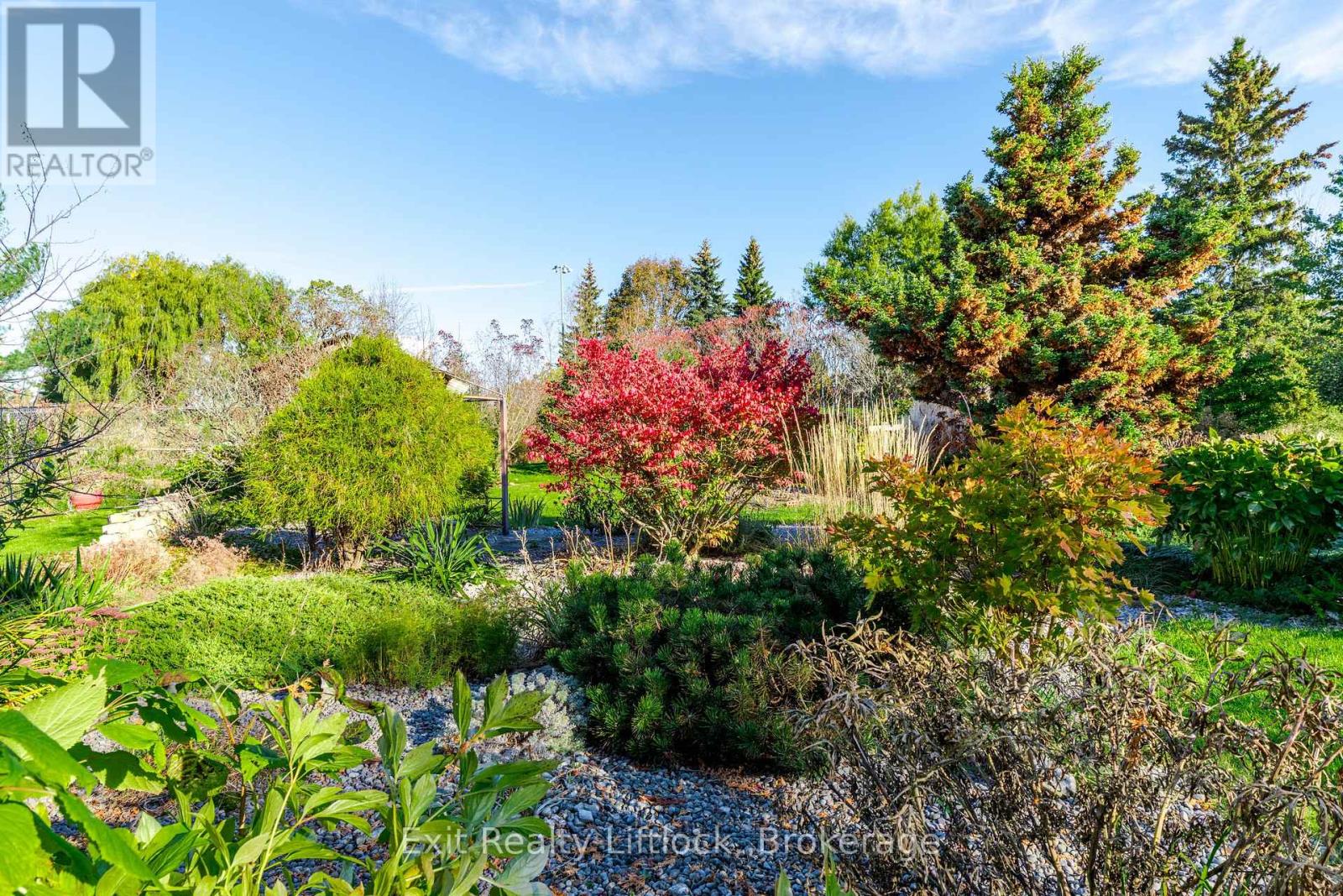 651 & 653 Cottesmore Avenue, Cobourg, ON photo 38