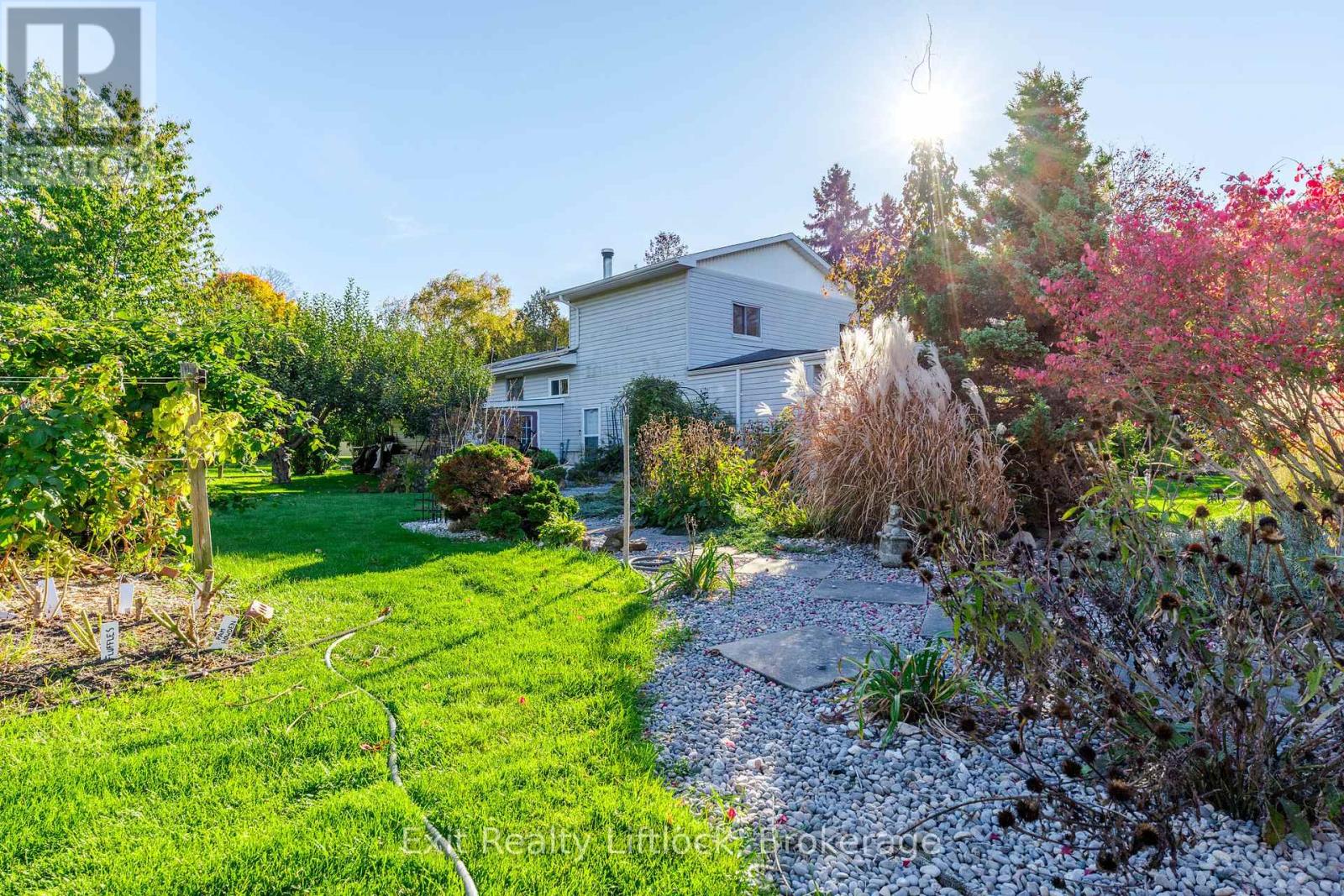 651 & 653 Cottesmore Avenue, Cobourg, ON photo 43