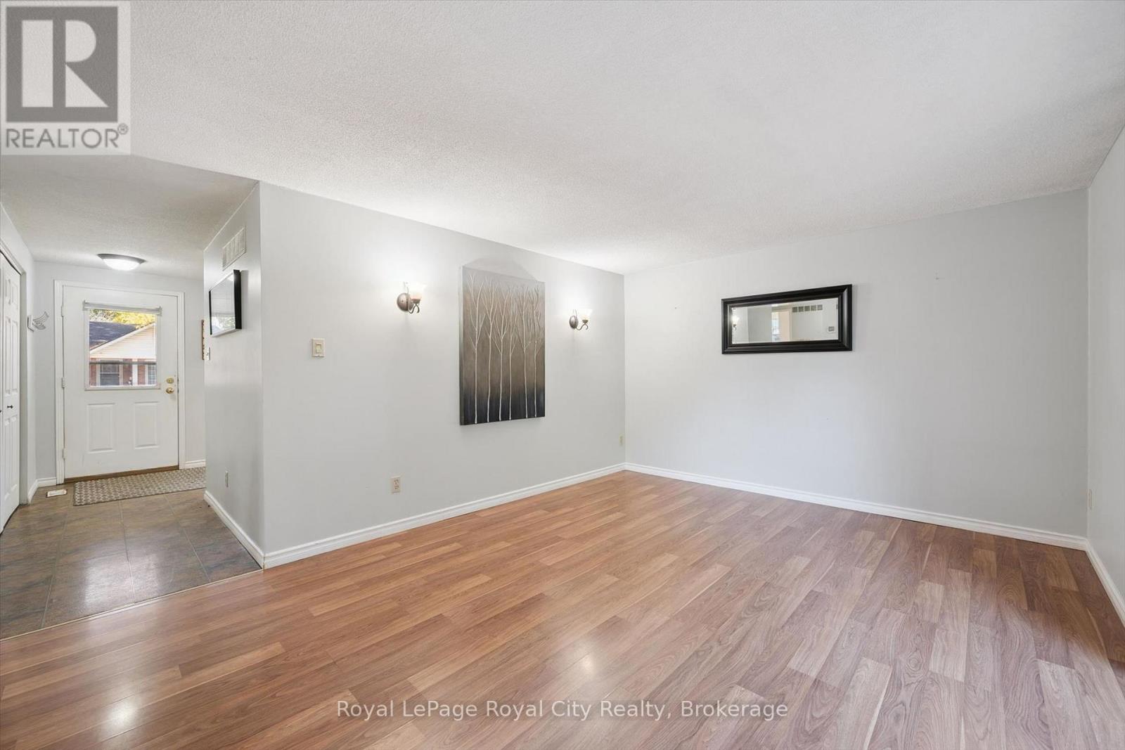 129 Victoria Unit 48 photo 5