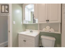 Bathroom - 620 141 Highway, Huntsville, ON P0B1M0 Photo 12