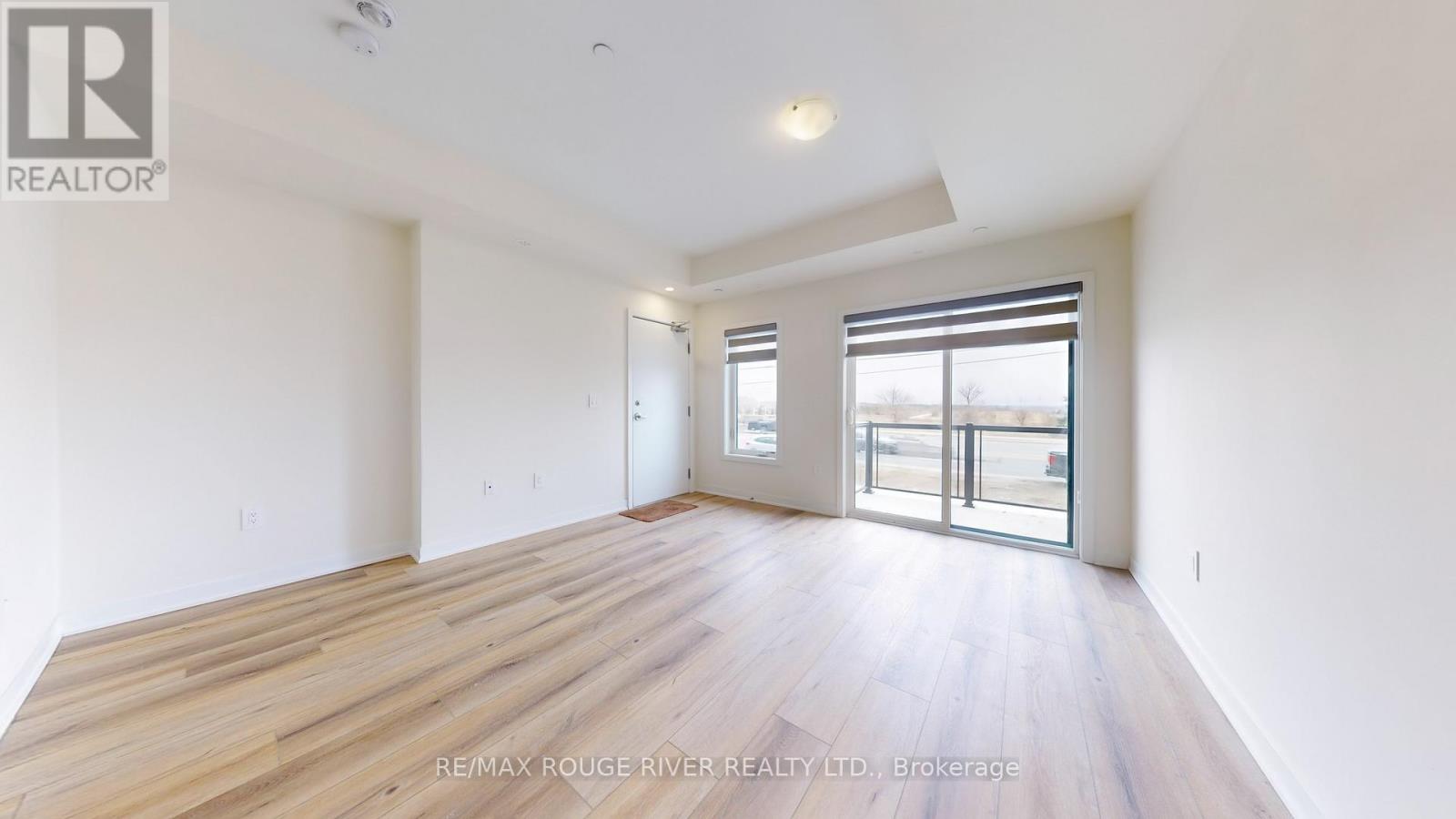 308- 1695 Dersan Street, Pickering, ON photo 2