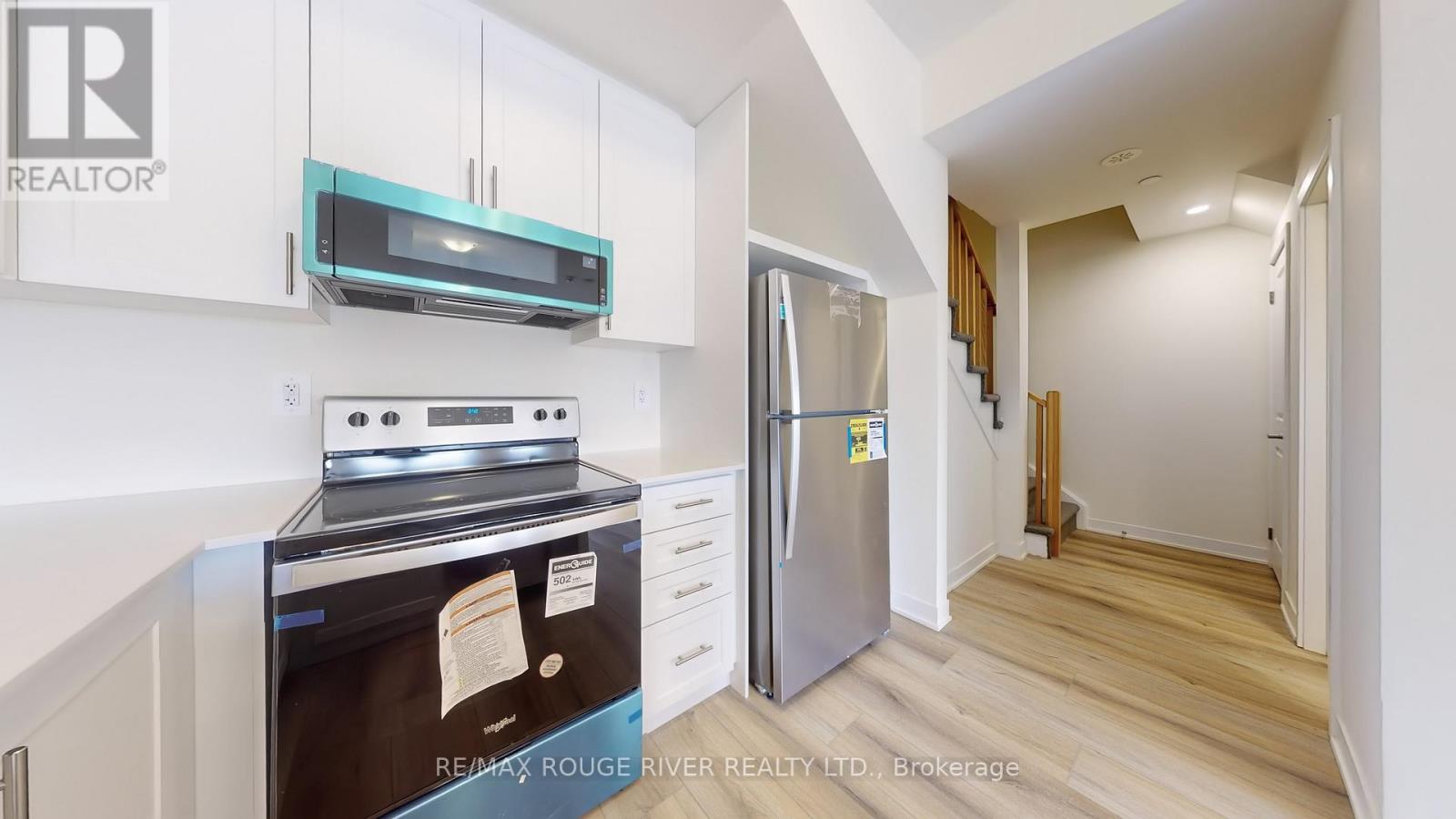 308- 1695 Dersan Street, Pickering, ON photo 9