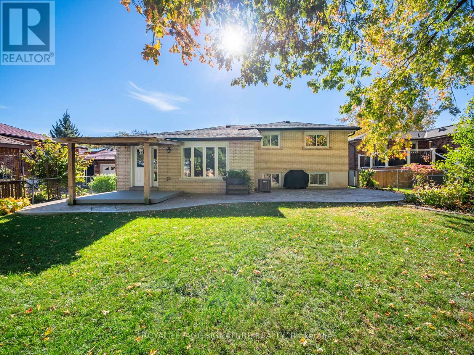 74 Tilley Drive, Toronto, ON photo 39