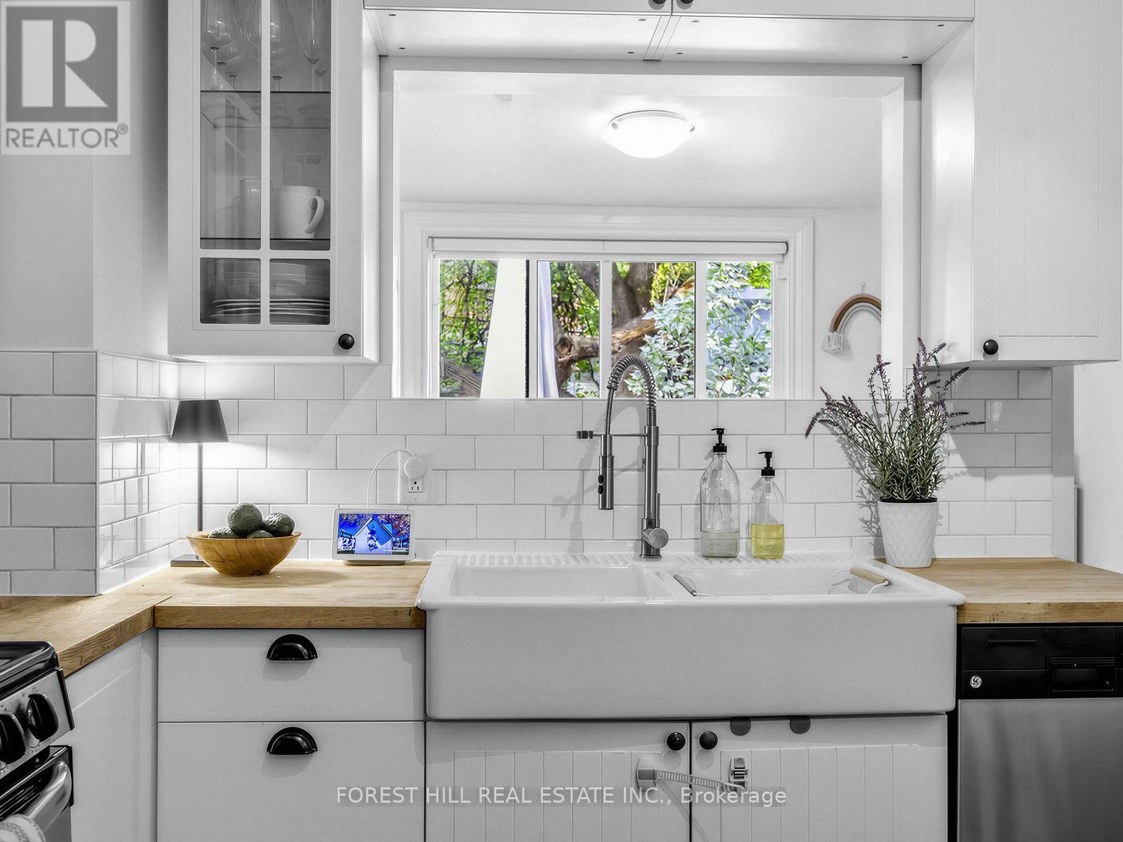 84 Walpole Avenue, Toronto, ON photo 11