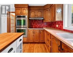 4 Inverness Place thumbnail 16