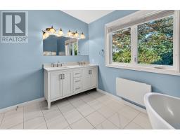 4 Inverness Place thumbnail 26