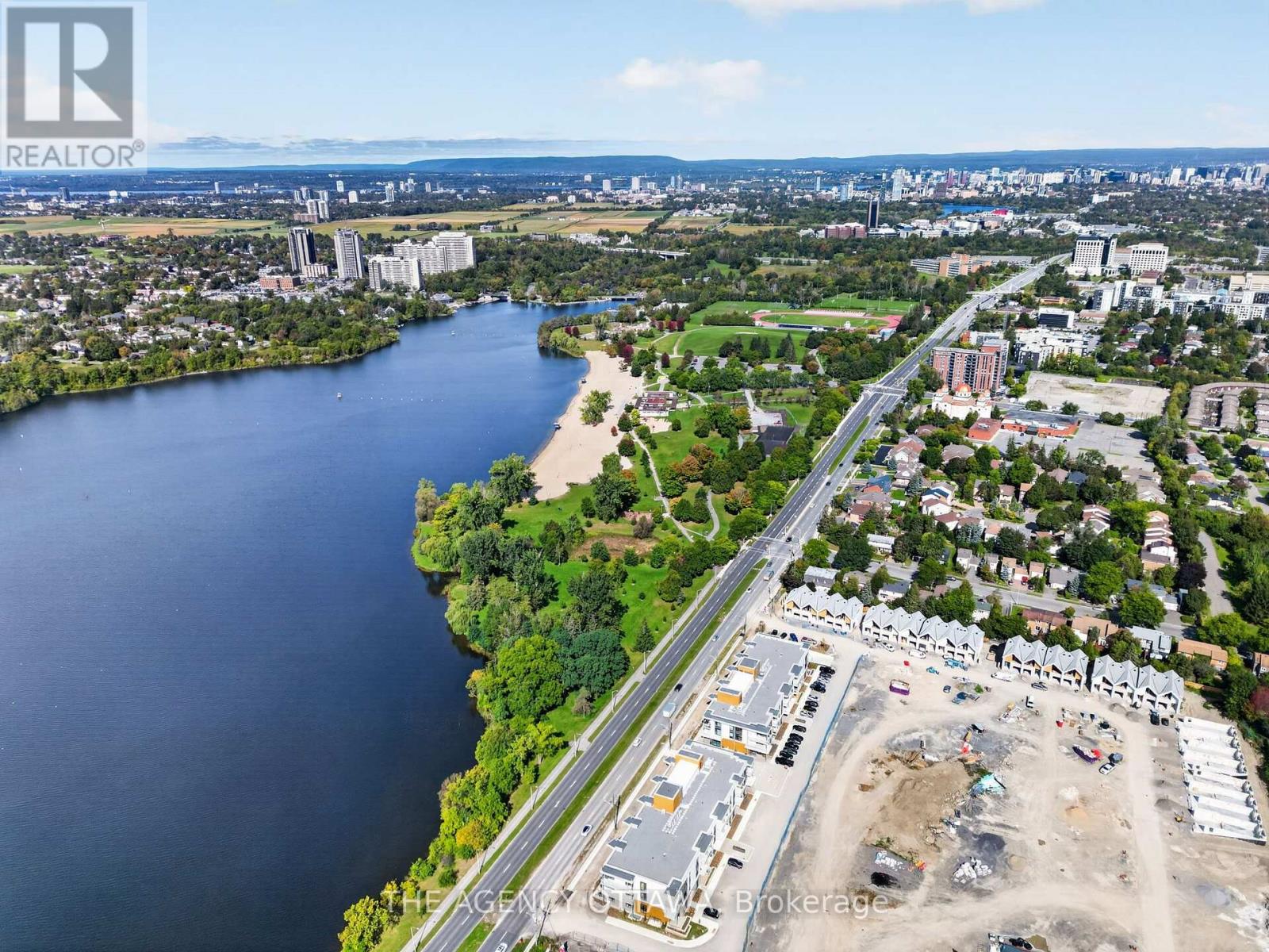 Condos for Sale in Ottawa – 108 – 3085 RIVERSIDE DRIVE, Ottawa – By Peter Sagos - Image 11
