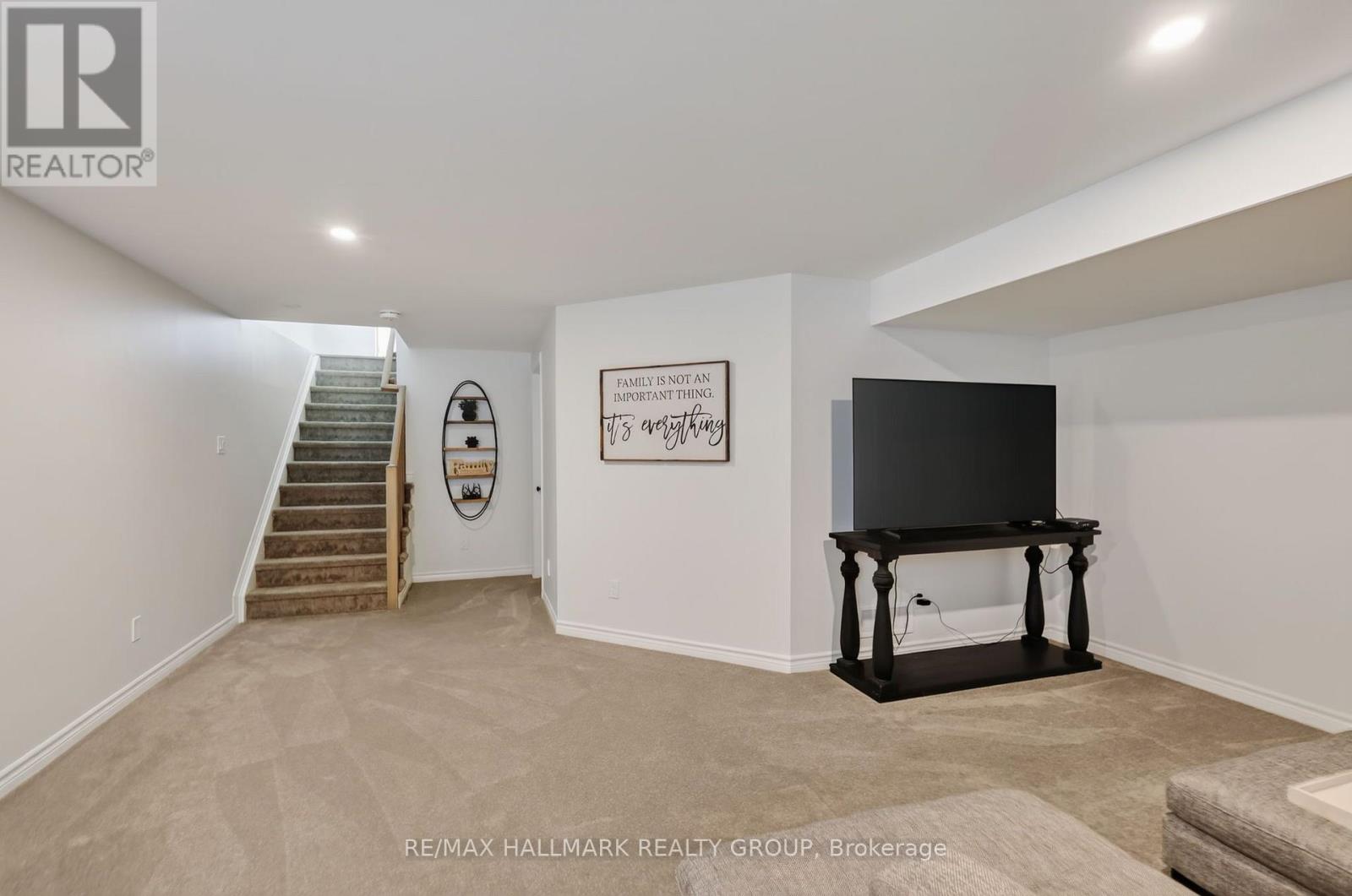Condos for Sale in Ottawa – 317 KANASHTAGE TERRACE, Ottawa – By Peter Sagos - Image 39
