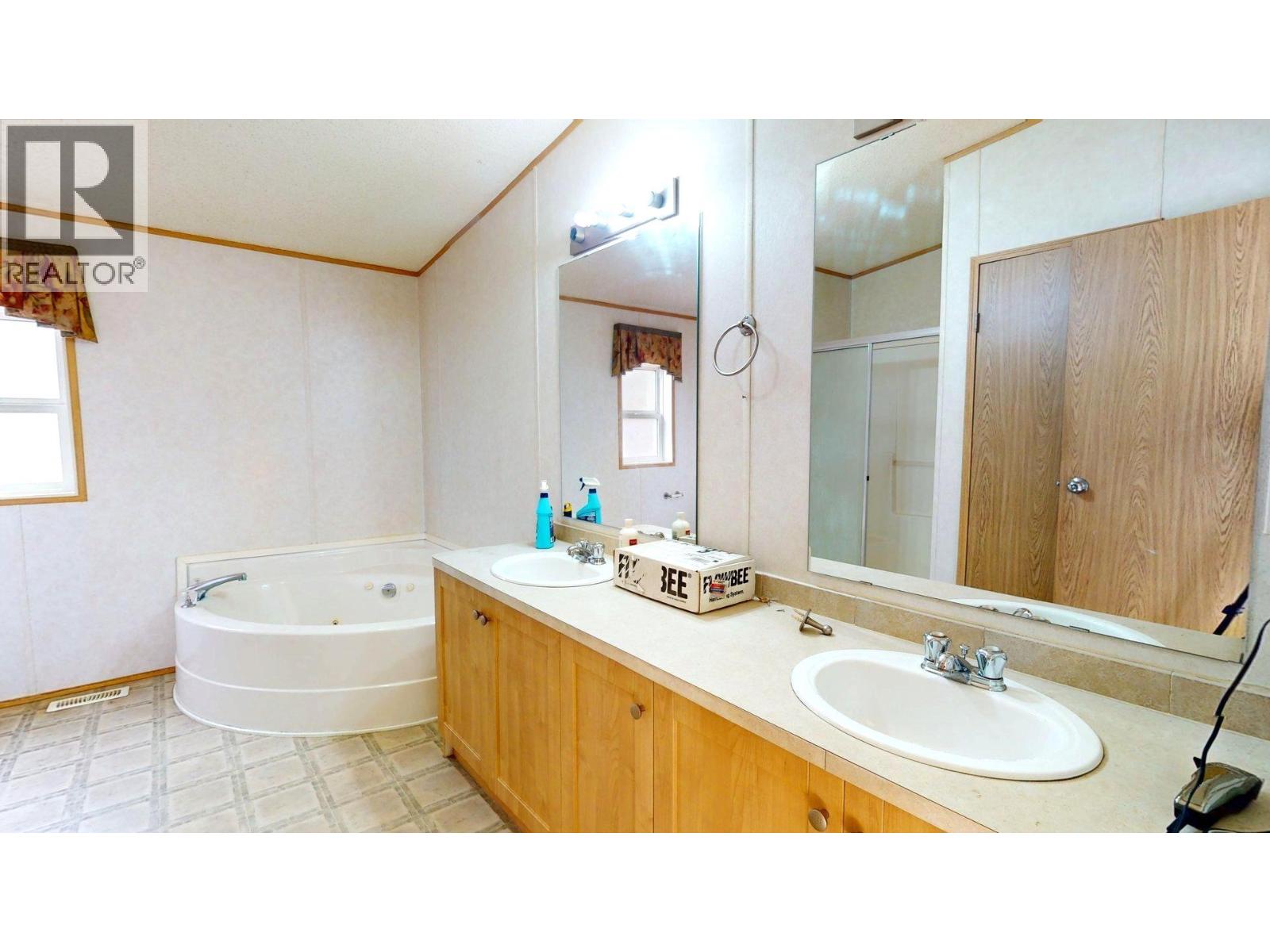 12 Cassiar Drive - 23