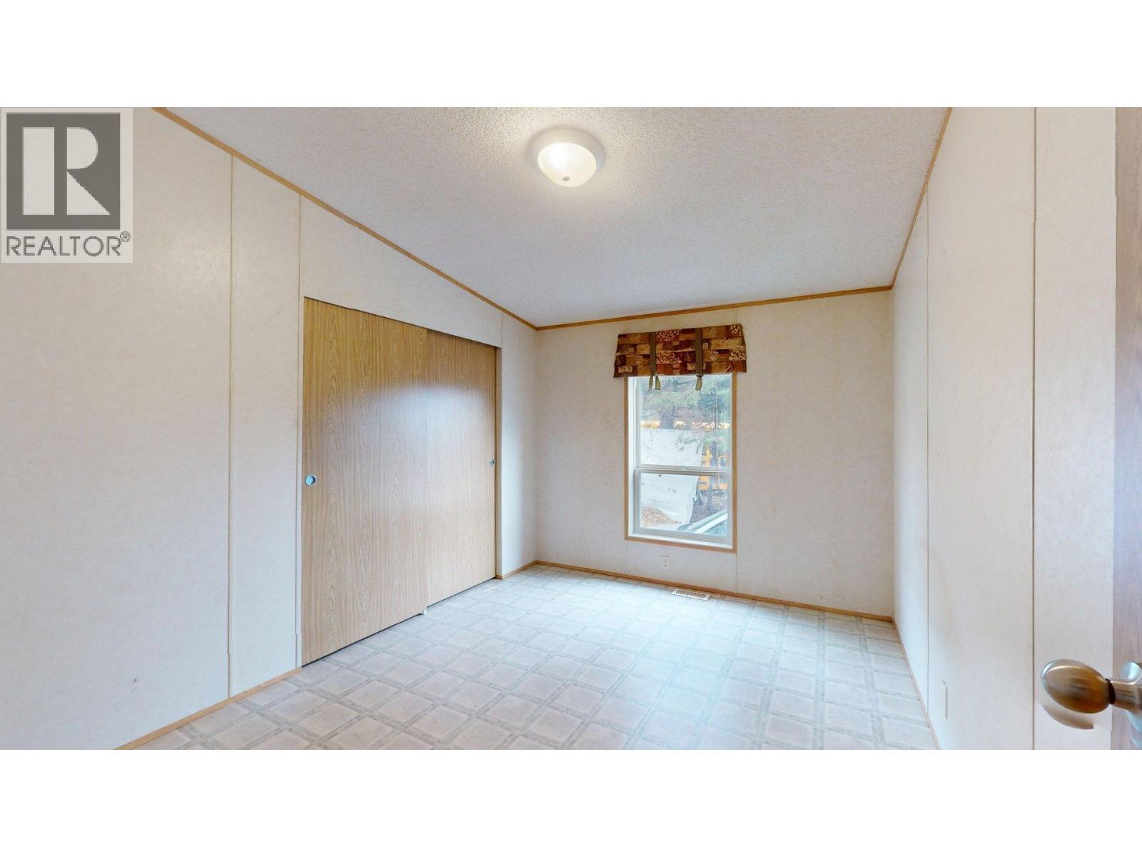 12 Cassiar Drive - 17