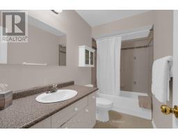 10 Kate Aitken Crescent, New Tecumseth, ON L0G1A0 Photo 13