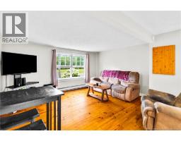 206 Claudie Road, photo 10