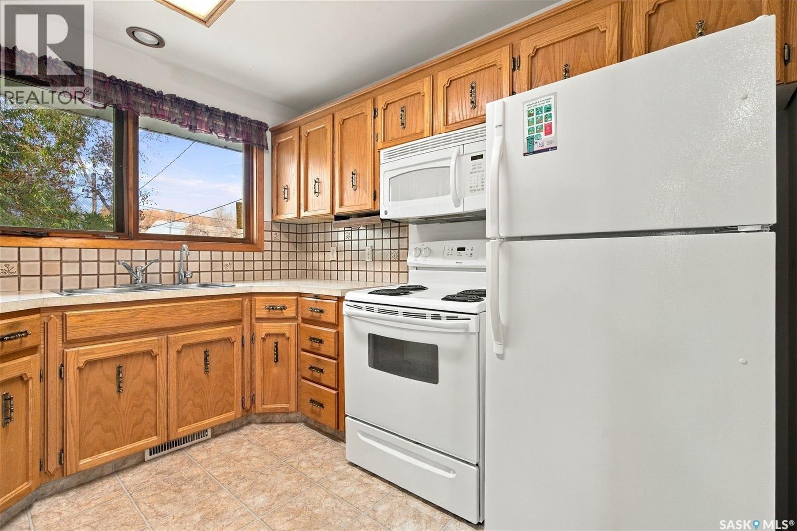 20 YARNTON CRESCENT, Regina — photo 15
