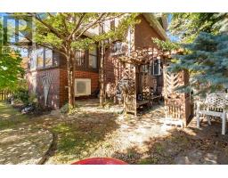 164 Brookside Drive, Toronto, ON M4E2M4 Photo 36