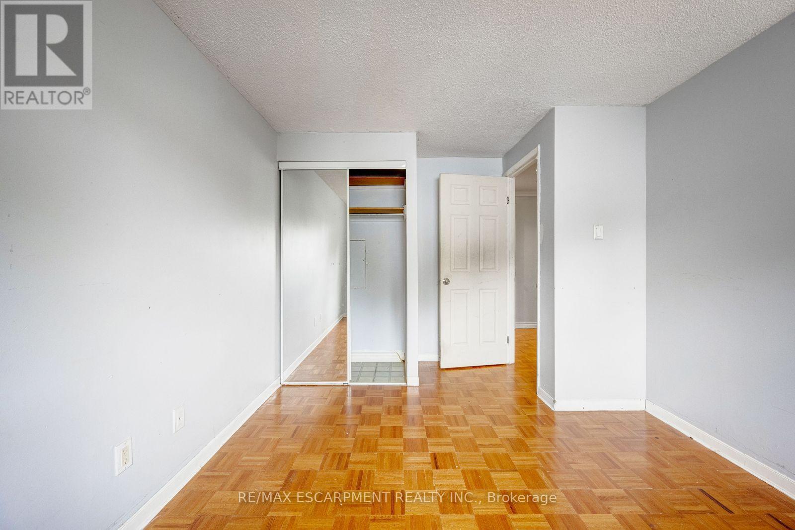 13 Holmstead Court, Brampton, ON photo 19
