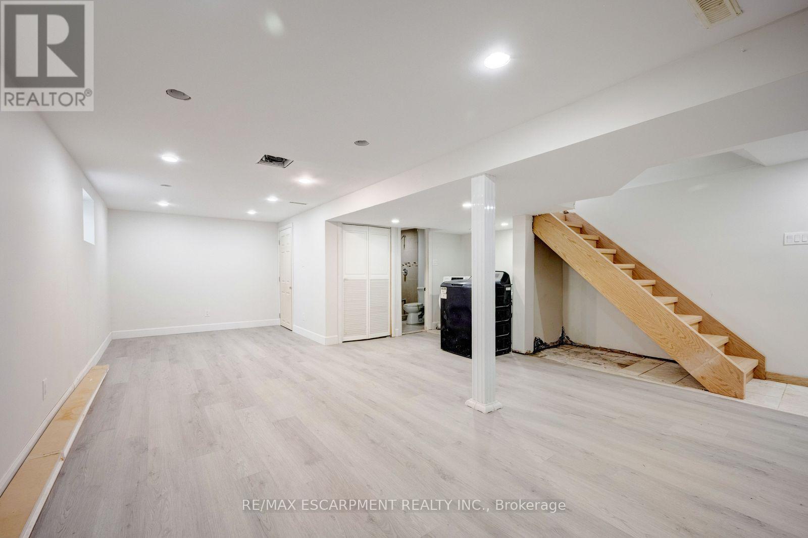 13 Holmstead Court, Brampton, ON photo 32