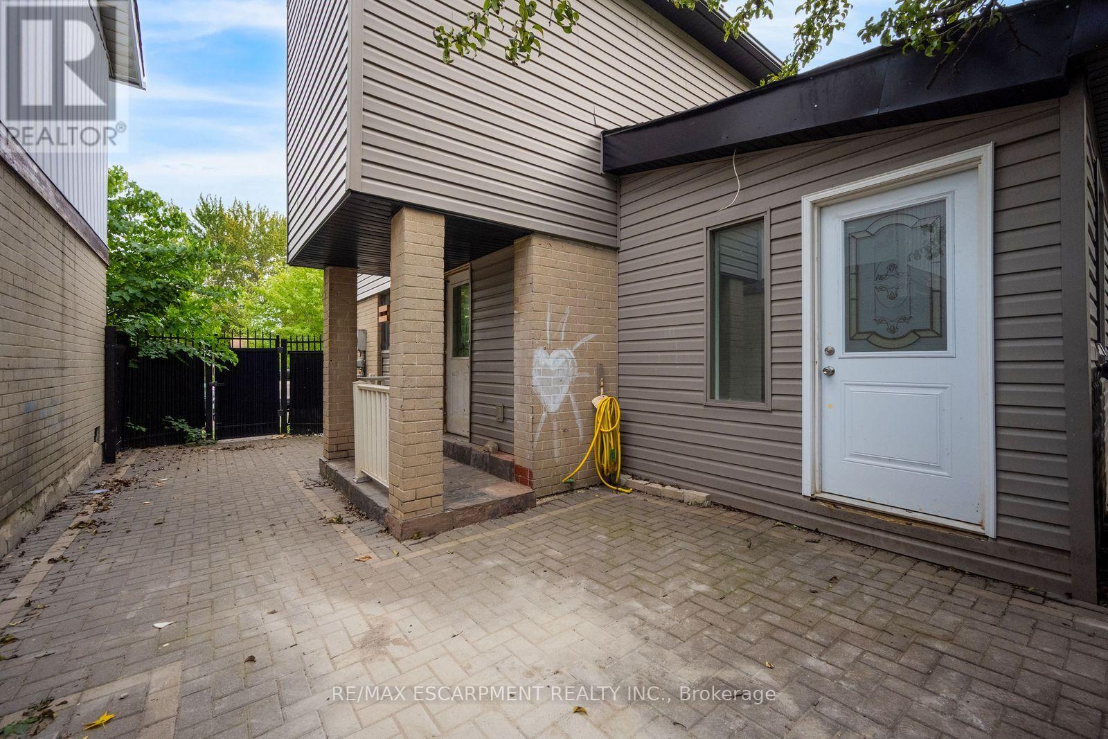 13 Holmstead Court, Brampton, ON photo 36