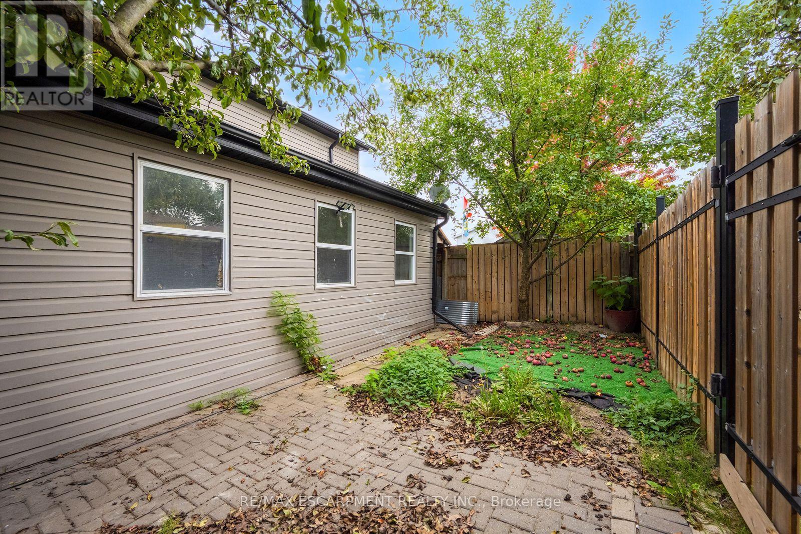 13 Holmstead Court, Brampton, ON photo 39